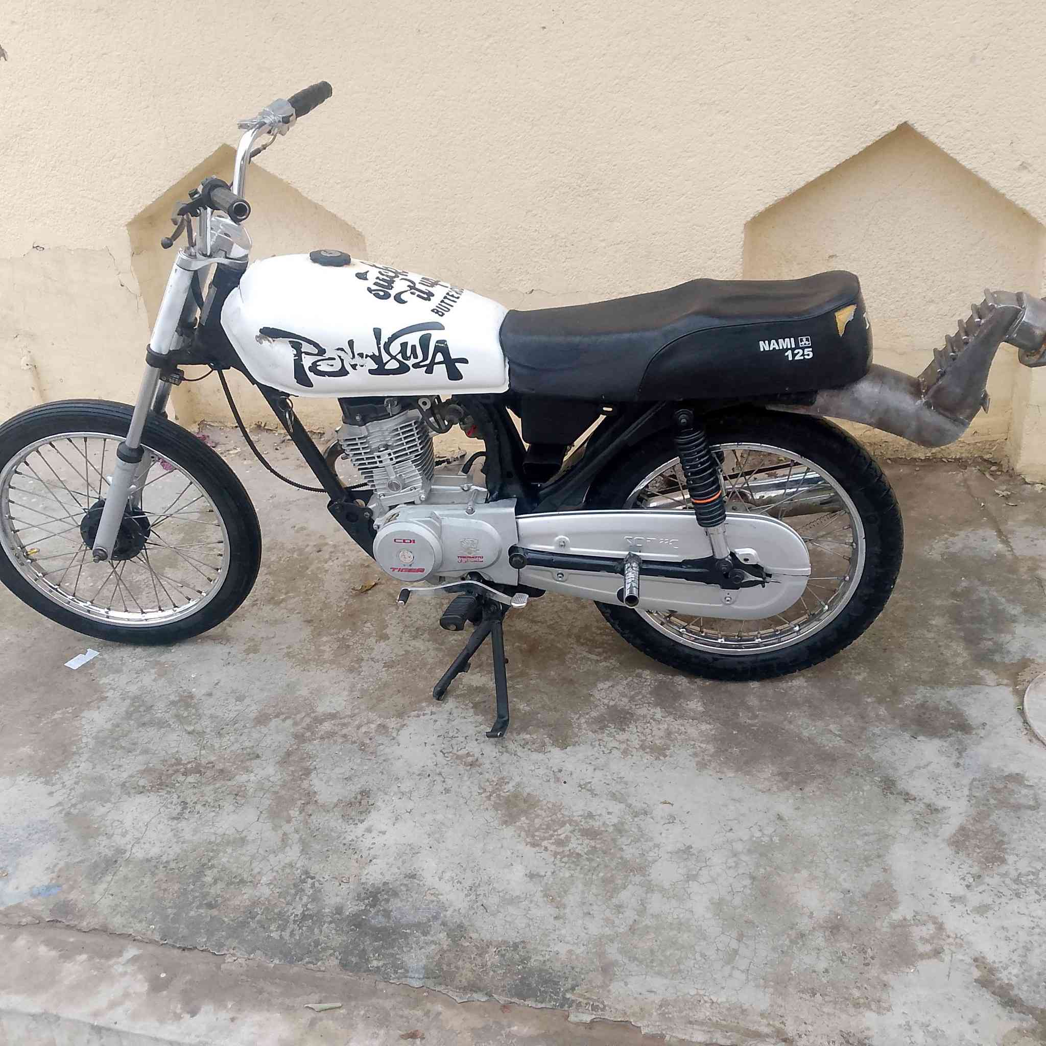 سلام عليكم دراجه للبيع تايكر موديل 2021 درجه خير من الله سعر 400 وبيه مجال رقم ***********
