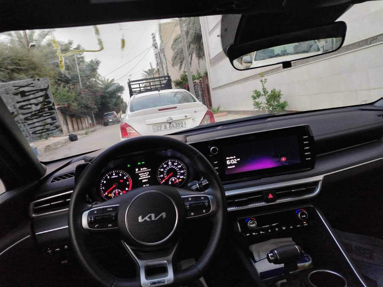 للبيع K5 موديل 2024 GTLINE فول مواصفات
رقم بغداد الجديد
مواصفاتها 
مكينه 1600 تيربو 
كشافات ضباب
أشاير بالمري 
حساسات إماميه خلفي
رادارات محيطيه امامي خلفي جانبي 
قياده ذاتيه 
توقف ذاتي 
تحديد مسار 
رادار تفاعلي 
مثبت سرعه
أوامر صوتيه 
شاشه متصله 
شاشة اعطال 
شاشت تكيف 
هندبريك بصمه 
وضعيات قياده 
شحن لاسلكي 
وتو هولد 
كرسي كهربائي جلد 
تدفئة مقاعد إماميه  
وباقي المواصفات معروفه 
ماشيه 15 ألف كيلو متر

حادثه خلفي جنطه مصلحة نفسها فقط 
حادث بسيط جدا السيارة جديدة وستيكرات الشركة الداخلية 
سياره مابيه قطرة صبغ غير الجنطة 
مكان السيارة بالحلة 
للتواصل ***********
