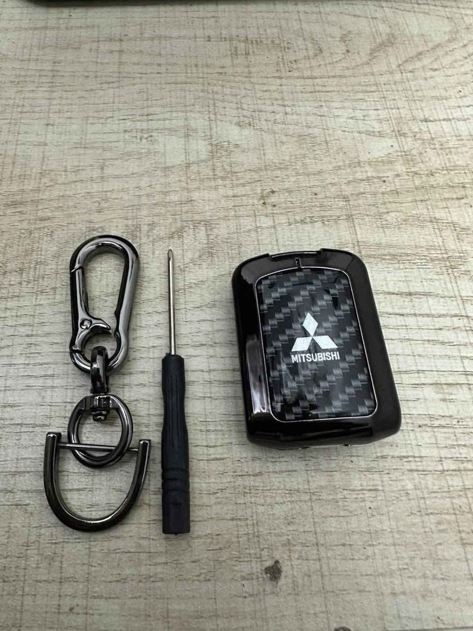 من رخصة الادمن
توفر لدينا 

✅ غلاف بصمة قالب بلادي مسيوبشي اوتلاندر 

دزاين حديث كاربون و متوفر لجميع الموديلات 

للحجز ***********
