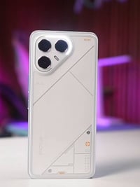 تكنو بوفا 7 الترا لون أبيض كامل ملحقات باكيت وشاحنة وكفر الهاتف وبطاري...