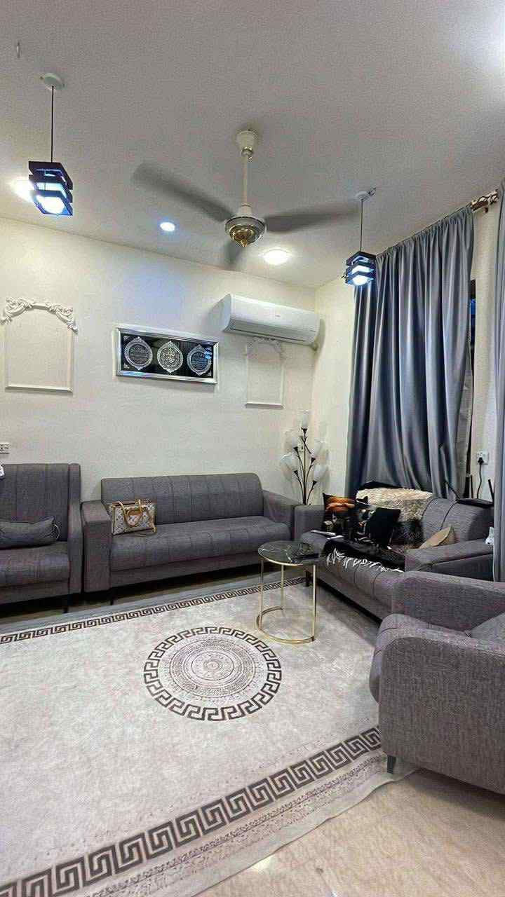 دار للبيع الدورة كفائات الصحة ( طابو سند 25 )
بناء حديث 
المساحة 50م الواجهة 5م 
يحتوي على ( صالة مطبخ غرف نوم 2 صحيات ) 
سعر مناسب للاستفسار اتصل على الارقام 
***********
***********
