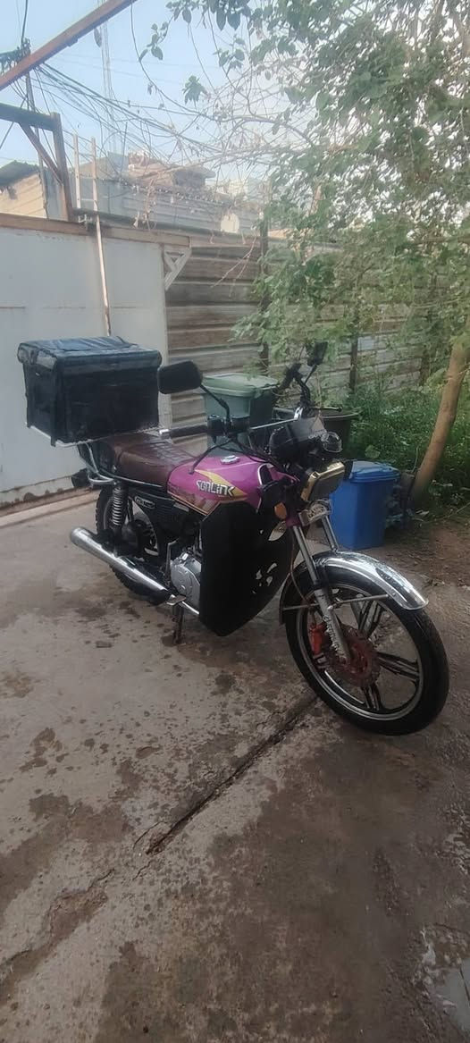 السلام عليكم
سونلنك للبيع موديل 24 دراجه نضيفة مال شغل مكينة ممفتوحة نقصهة كلجات شوية باديات يتعبن ب 500 وبيهة مجال


**إذا كنت صاحب هذا الإعلان وتريد حذفه لأي سبب، رجاءا أرسل رسالة إلى الدعم الفني**