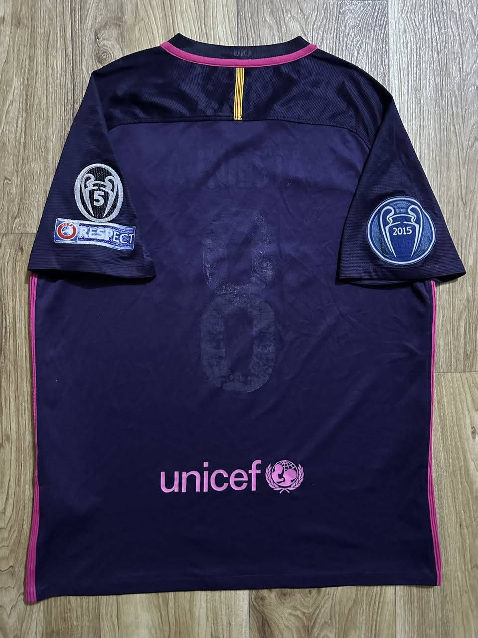 قياسات مختلفة اصليات توصيل متوفر جميع العراق 5


**إذا كنت صاحب هذا الإعلان وتريد حذفه لأي سبب، رجاءا أرسل رسالة إلى الدعم الفني**