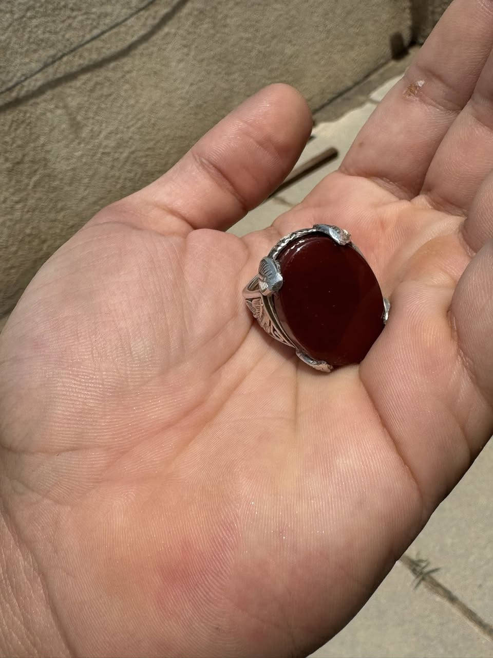 يا الله سلام عليكم قطع من العقيق الكرزي ول مشمشي ول شجري وياقوت  قطع ثكال فضه 925 شوف يا قطعه رايده اشرلي عليه وانه بخدمتك عندي توصيل جميع محافظات العراق تحياتي 👋🏻


**إذا كنت صاحب هذا الإعلان وتريد حذفه لأي سبب، رجاءا أرسل رسالة إلى الدعم الفني**