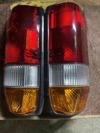 بك لايتات للبيع مال لاندكروز حوثيه الطويله للتواصل  07739647578