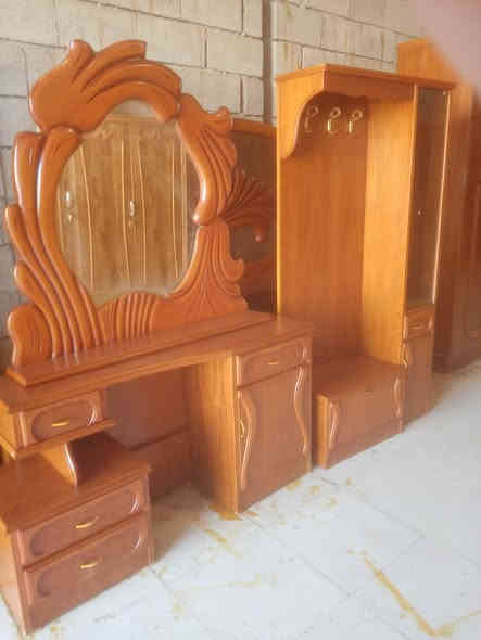 غرفه سته أبواب ملحق شغل ثكيل حيل نضيف حيل شغل درجة اولى نقش ***********
