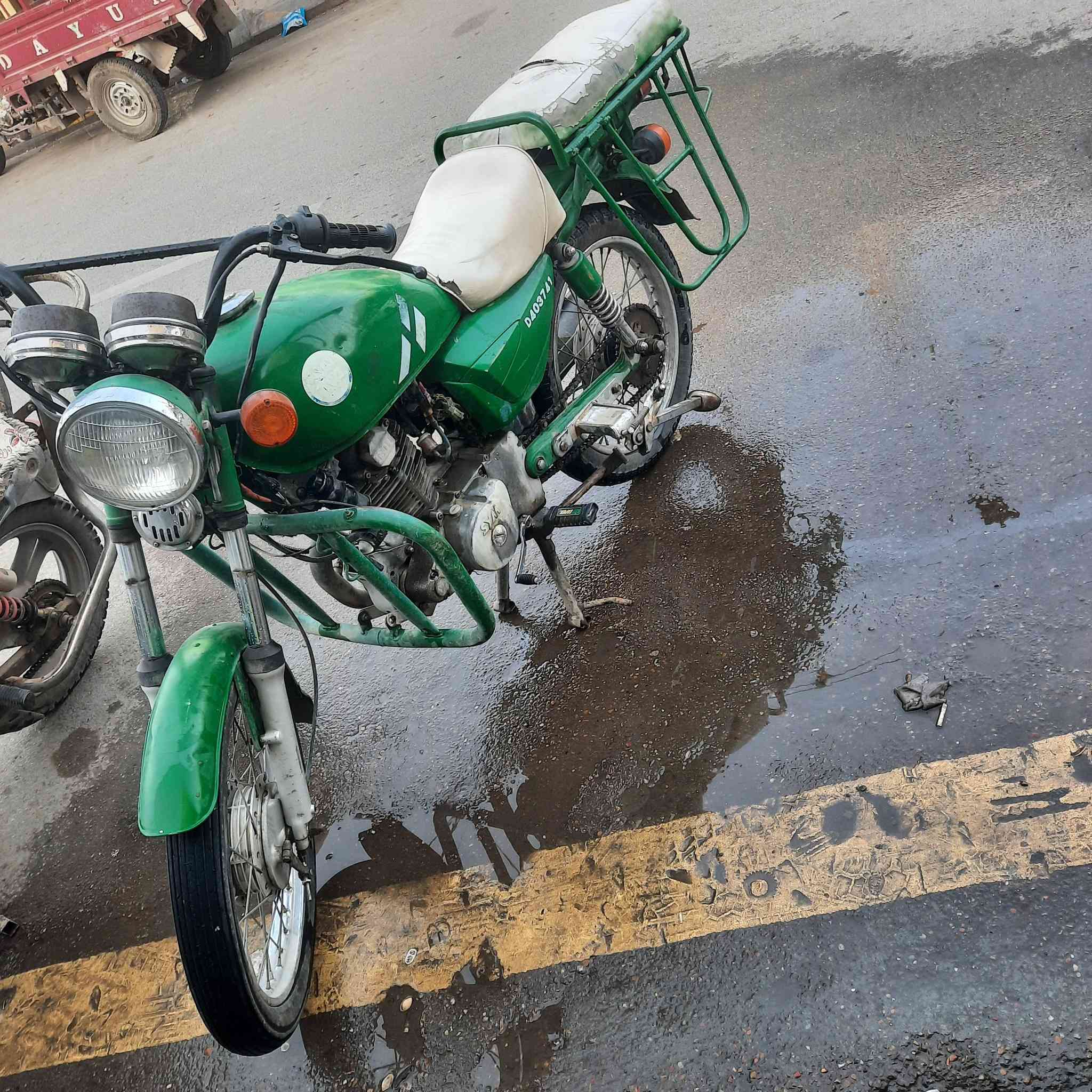 للبيع السعر ٣٥٠ فقط شغال من كلشي  ***********
