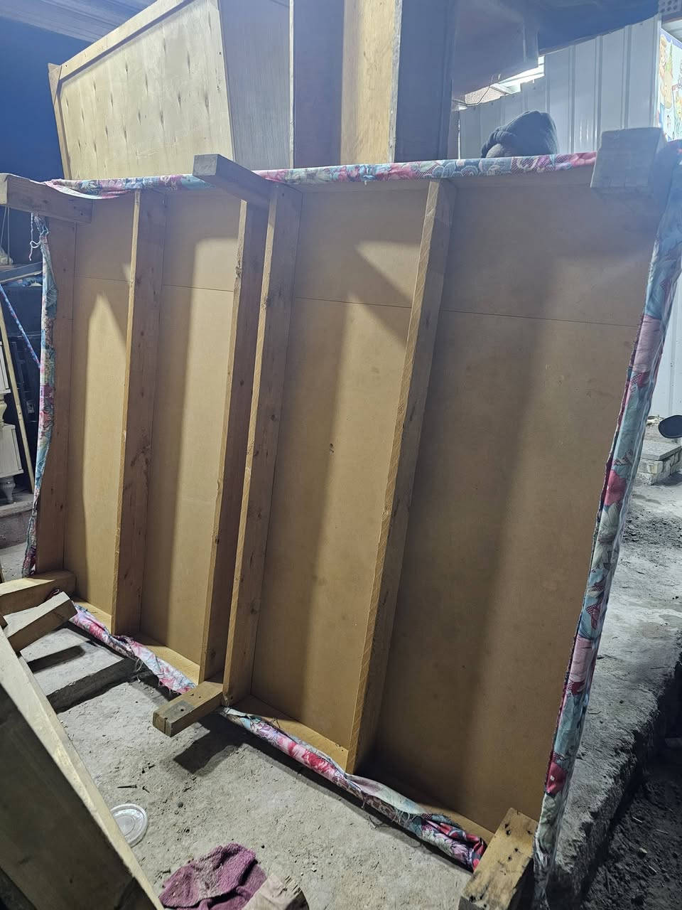 غرفه ست ملحق  عراقي صاج داخل وخارج حطاطه
ما تنشال سعره 650 وبيه مجال بسيط مكاني بغداد الشعب شارع صحه ديوان واكو توصيل داخل بغداد لاتصال واتساب ***********
