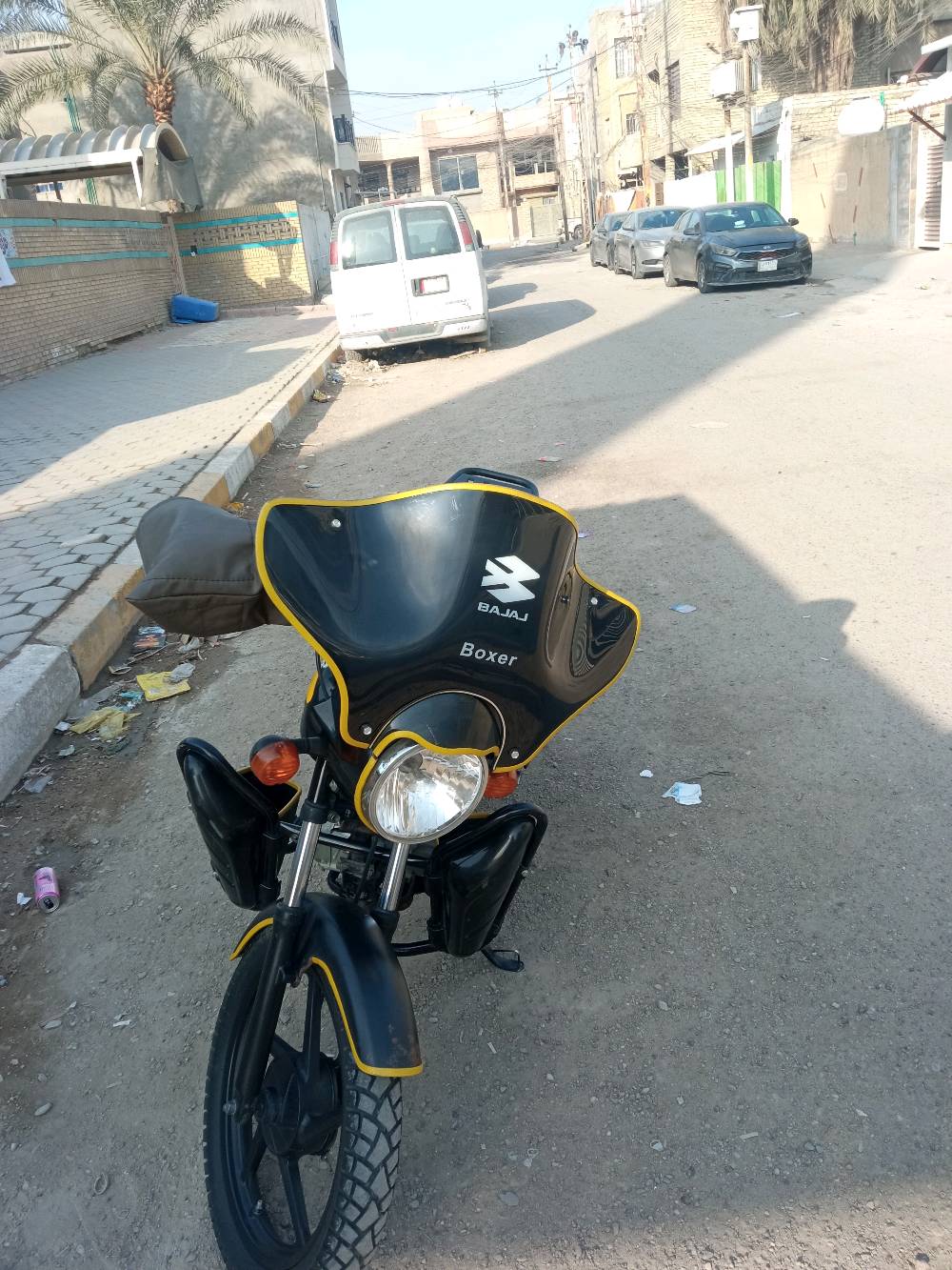 سلام عليكم  دراجه بوكسر موديل 22 رقم وسنويه بغداد  دراجه شغاله جاهزه نكره سلف دراجه حلوه ونضيفه  كهربائيات دبلات كلها شغالات دراجه كبل بوجهك الشارع مكاني بغداد الجديدة موبايل *********** موجود واتساب 