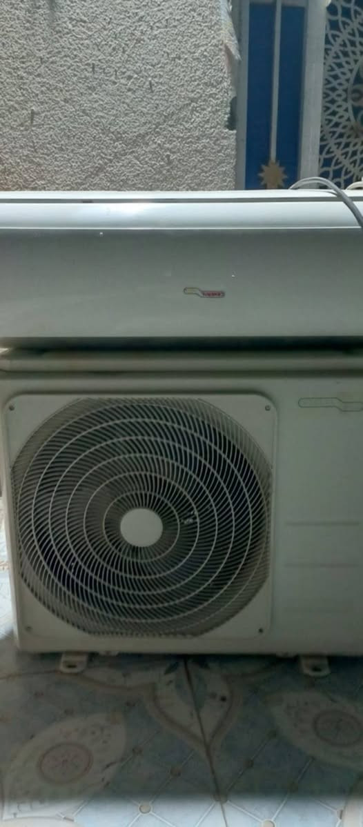 سبلت للبيع السعر 400اتصال ***********
