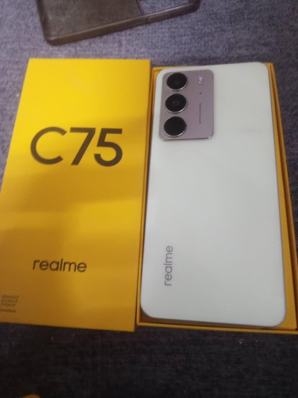 موبايل c75 ذاكرة 512.رام24للبيع بي فطر بلضهر .ضد الكسر ضمان السعر 175وبي مجال


**إذا كنت صاحب هذا الإعلان وتريد حذفه لأي سبب، رجاءا أرسل رسالة إلى الدعم الفني**