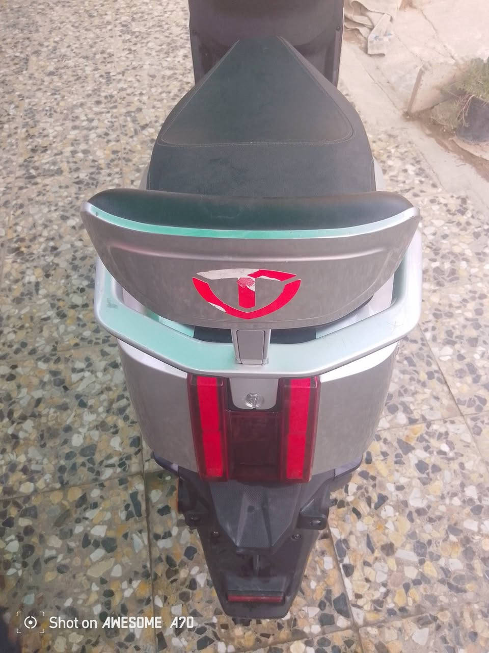 دراجه شحن نظافه ٨٠ بالميه تايرات جدد وبطاريات جدد سرعه ٧٠


**إذا كنت صاحب هذا الإعلان وتريد حذفه لأي سبب، رجاءا أرسل رسالة إلى الدعم الفني**