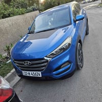 توسان وارد امريكي موديل 2018حادثها بنيد بيهة صبغ بنيد فقط حجم المحرك 2...