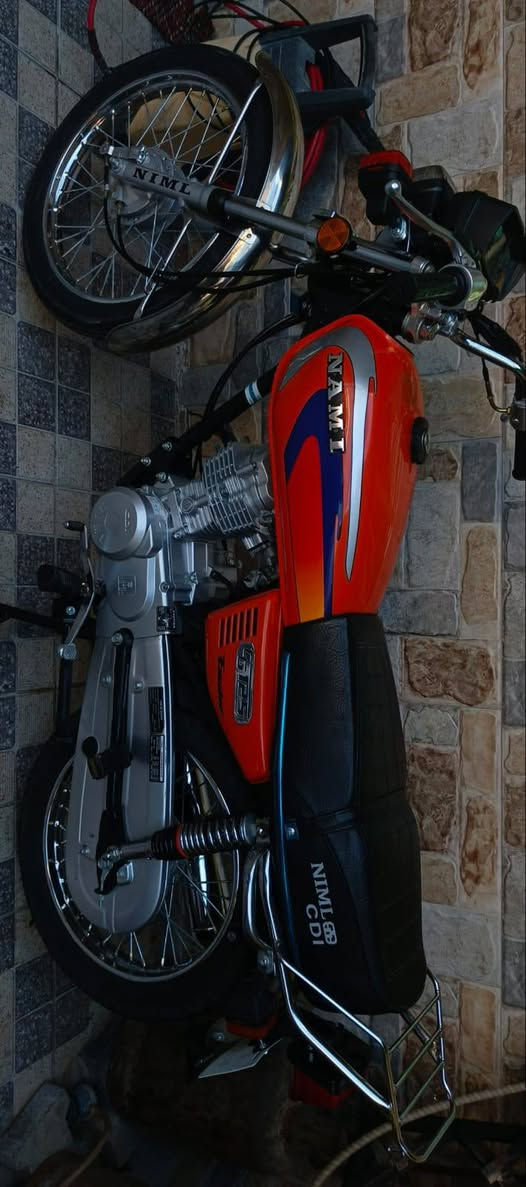 السلام عليكم دراجة نامه لون برتقالي مميز موديل 2026 صارلهه اسبوعين من طلعت من الوكيل مكفولة من الشخط  شادلهه لايت ب15 بعدهه زيرو ماماشية هواي 
السعر: 670 وبيهه مجال
الرقم :*********** بي واتساب هم
مكان: كربلاء الحر قرب نوارس
