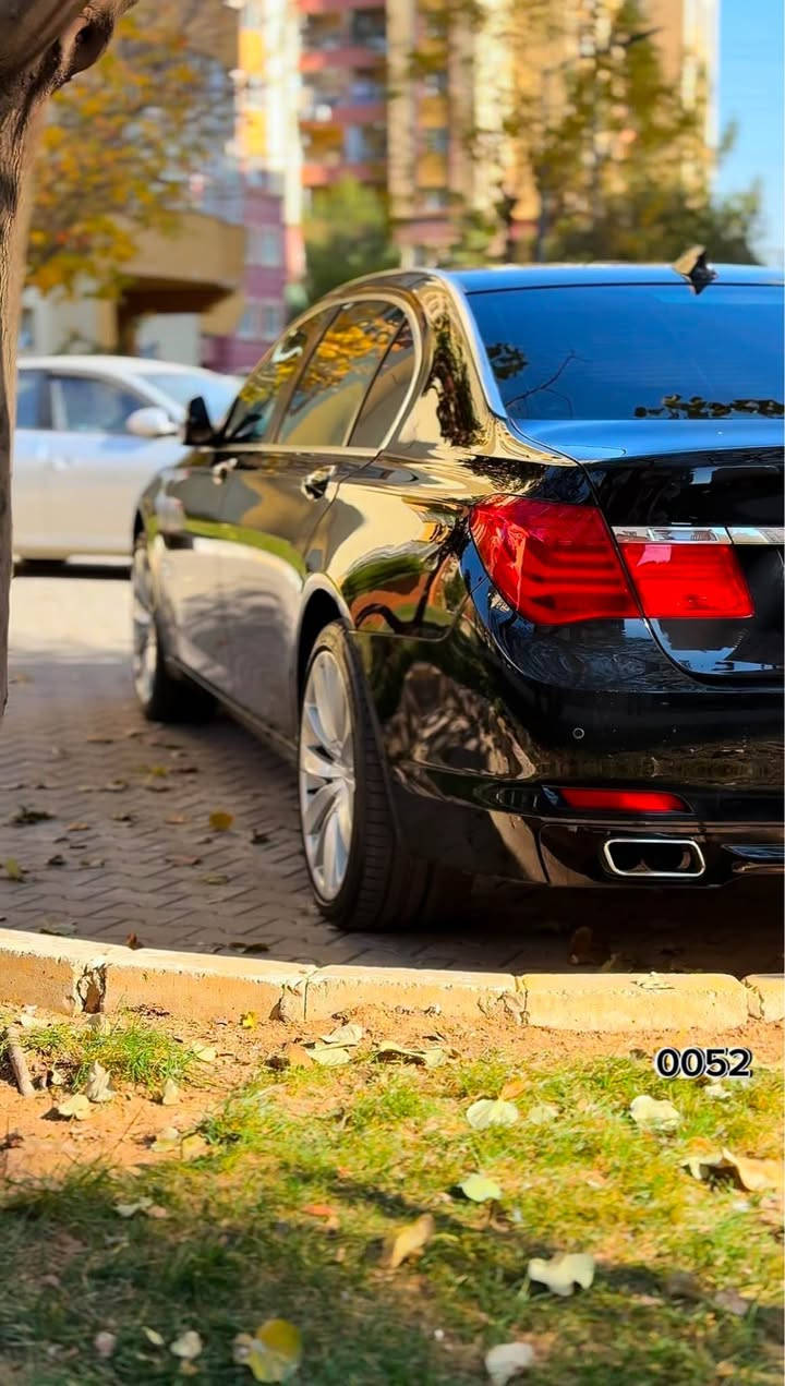 bmw2013.730i .بئ دعم سبخ 
5په ردا 
مكينه v6 مرخوب ترين مكينه 
ره قم اوربى منفيسي خورمات هه مي بشه رت 
تبديل شي دكه م ج ساره هه بيت 
ره قم .*********** 
سعر 150 مجال Singapore
