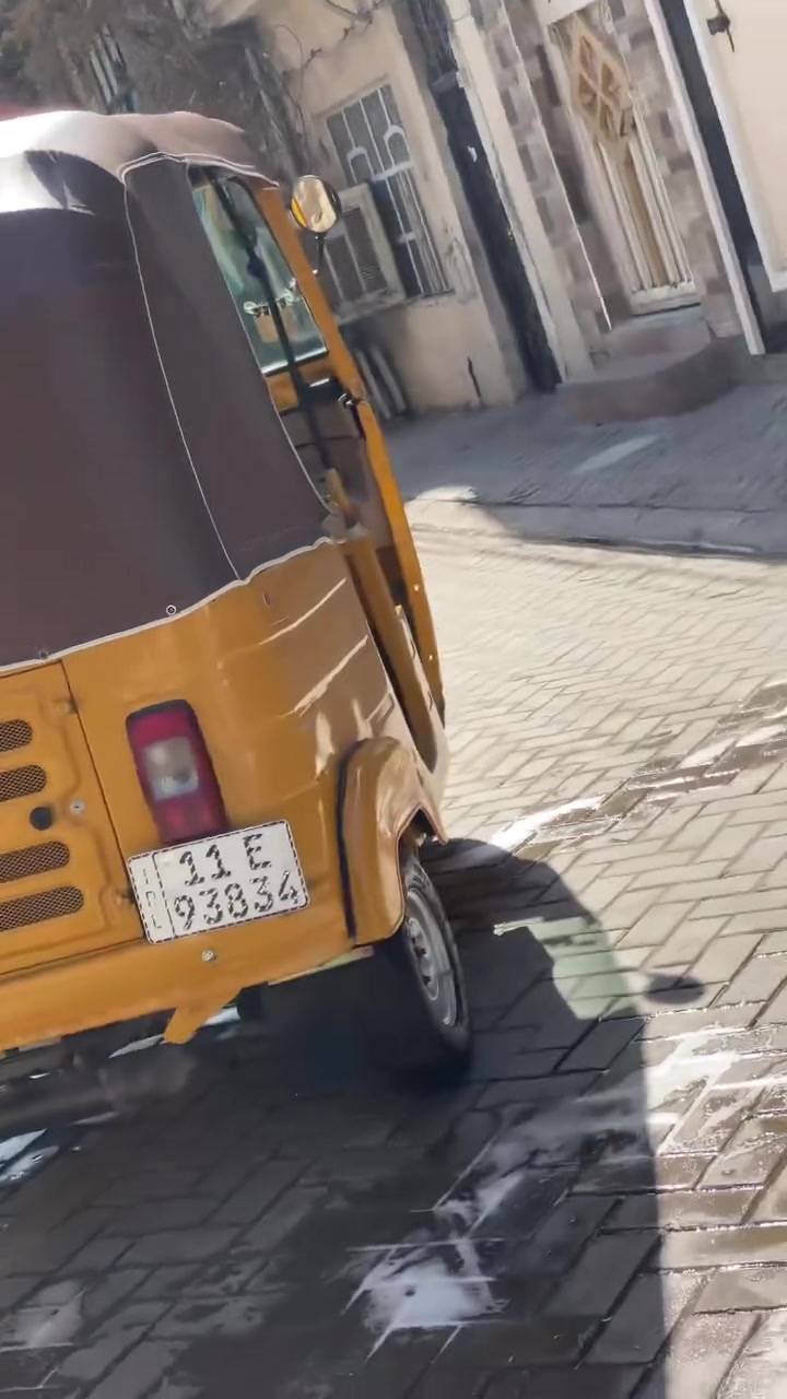 سلام عليكم تكتك ٢٠٢٠بيه صفحه ودوس تعمير ومكينه مكفوله من البرغي اذا مفتوح تكتك من٢٠٢٠عله ايدي ومرقمه رقم وسنويه  اليريده يخابر ***********
