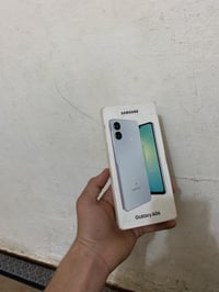 سامسونج a06 ذاكرته ٦٤ عشوائيه 4+4 جديد ما مستخدم كلش  وحته ما مشتغل  م...