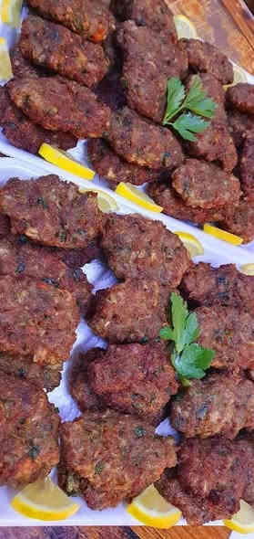 السَلٱمٌ عـَلـْيگمّ-ۈرحـْمّـٌة ٱللـّہ ﯙبُرگـّاتہ. حبايب م̷ـــِْن رخصه الادمن اني اشتغل جميع انواع المعجنات والكبب. واي شي تحبوا موجود لحم عراقي م̷ـــِْن كصاب امانه •اللّـہ̣̥ والرسول وباسعار مناسبه للاستفسار مراسله خاص وتوجد خدمه توصيل. ***********
