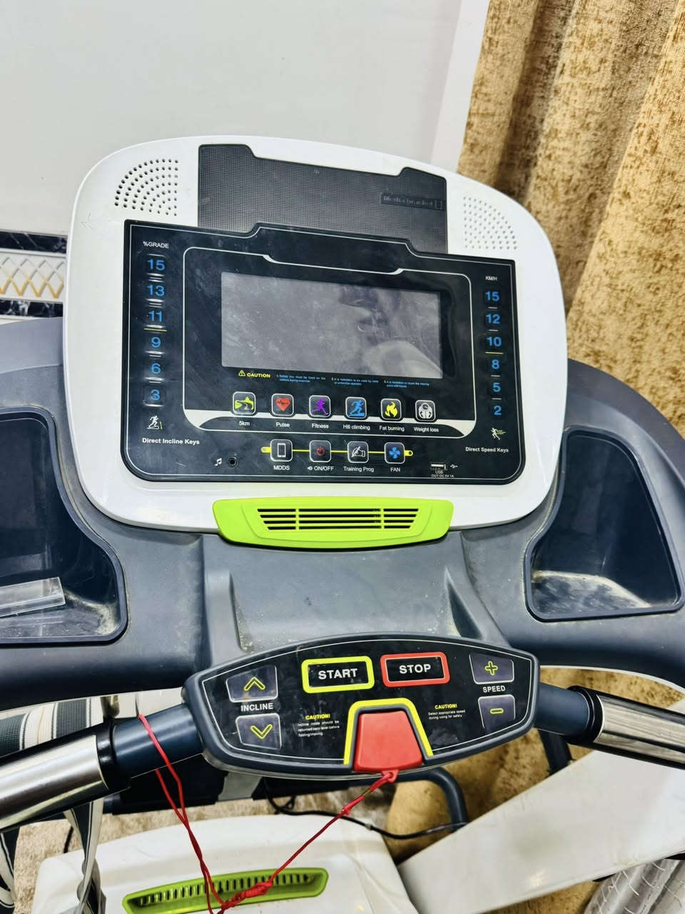 جهاز MGT SPORTS للبيع كل معداته موجوده 
الوزن 180 كيلو
الرقم بي واتساب ***********
