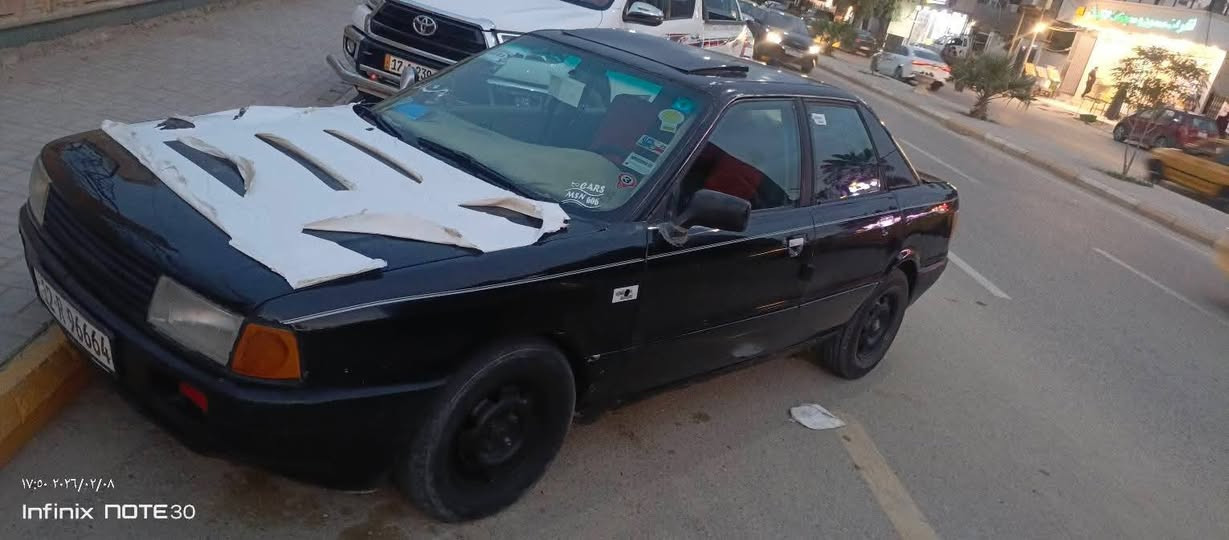 اودي موديل 1990 رقم انكليزي سنويه لل2030

كير محرك عيينه وصينيه جدد توني مبدلهن 
حداديه تخم تاير كابريتر راديتر كله جديد 
سياره بيه ضربه جنطه ومصلحه وعوزها ترتيب كهربائيات 
سعرها ٢٥ وبيها مجال 
مكاني سماوه 
الاستفسار أكثر ***********
