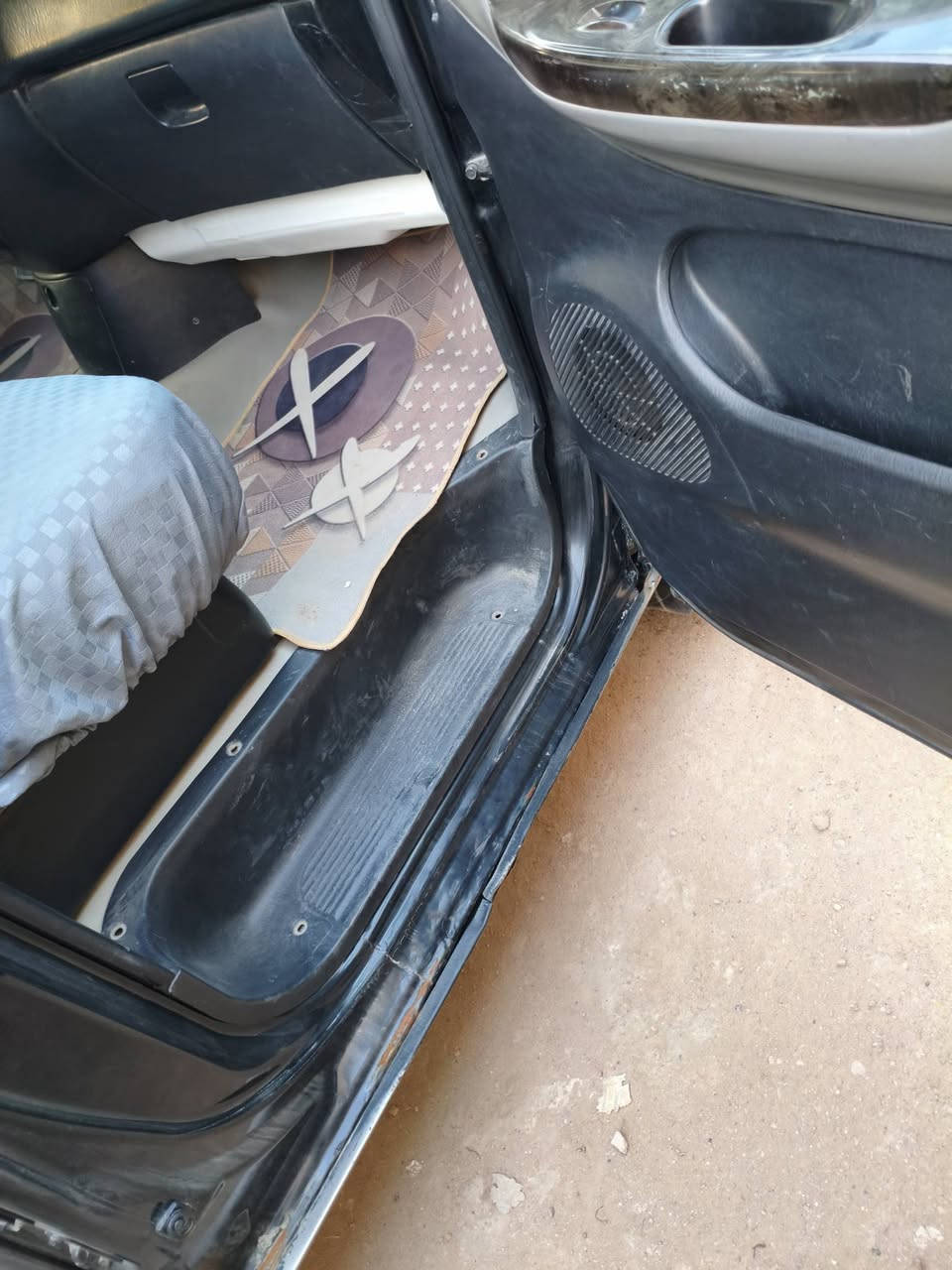 سلام عليكم ستاركس مفتوح كير اوتماتيك  رقم انكليزي سيارة بسمي تحويل ثاني يوم سيارة مصبوغة عام توه معمر بيه خياسات شغل درجه اولى دوشمه ارضيه دوشمه تنتنة تبريد نفض كله جديد من الطول للطول كهرباء كله شغاله سنتر لوك تحكم جام سيارة ربع ماتصرف عليه سعر77 وبيه مجال قليل مكان بصرة ابو الخصيب
0787009347


**إذا كنت صاحب هذا الإعلان وتريد حذفه لأي سبب، رجاءا أرسل رسالة إلى الدعم الفني**