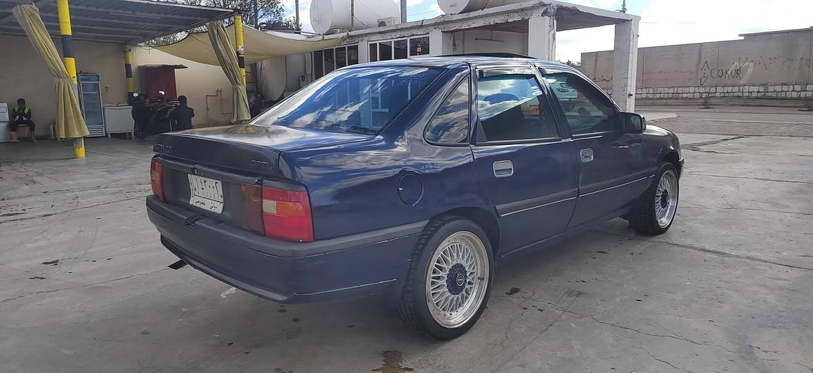 ئۆپل 
مەکینە 20
سەنەوی پلاستیک 
بەشەرتی ئەوەلیات 
گەرمی فلجە لایت کارەبای بەشترت
مۆدیل 91
گیرومەکینە بەشەرت 
سعر20گەلا 
ژم *********** واسئاب السليمانية, العراق
