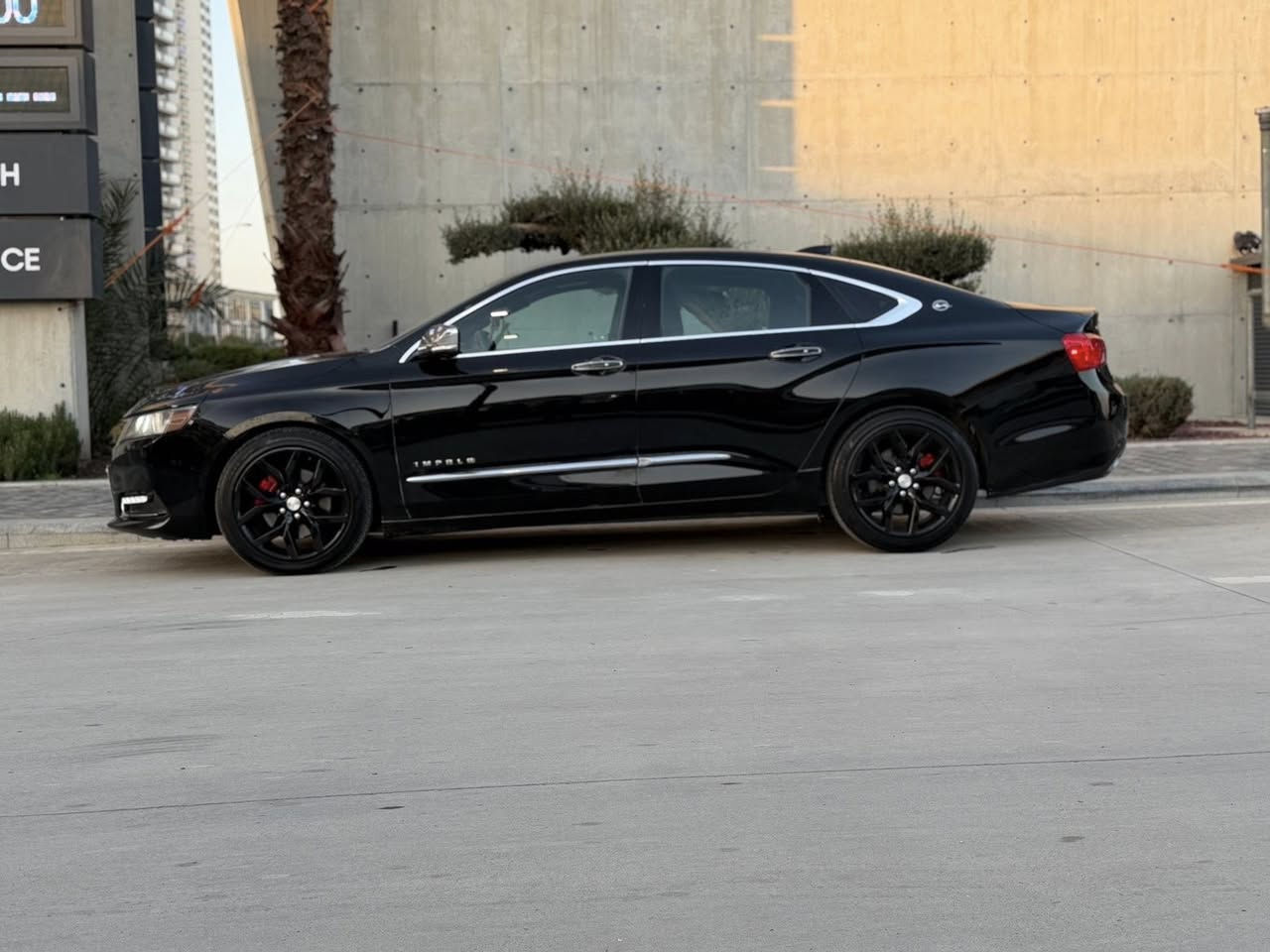 Chevrolet impala premier 2019
مواصفات بريمير ٢٠١٩
محرك 3600 V6 
حادث قطعتین صبغ  
ايرباك بردة و ستيرن فقط 
رقم الشاصي مرفق👇🏻 
رقم سليمانية باسمي تحويل مباشر 
ماشية ١٢٠ الف كيلو 
السيارة بدون نقص كاملة گير محرك مكفول بشرط وتجي تفحص وين ما تريد 
مكان السيارة سليمانية 
سعر ١٣٠ ومجال 
رقم ***********
