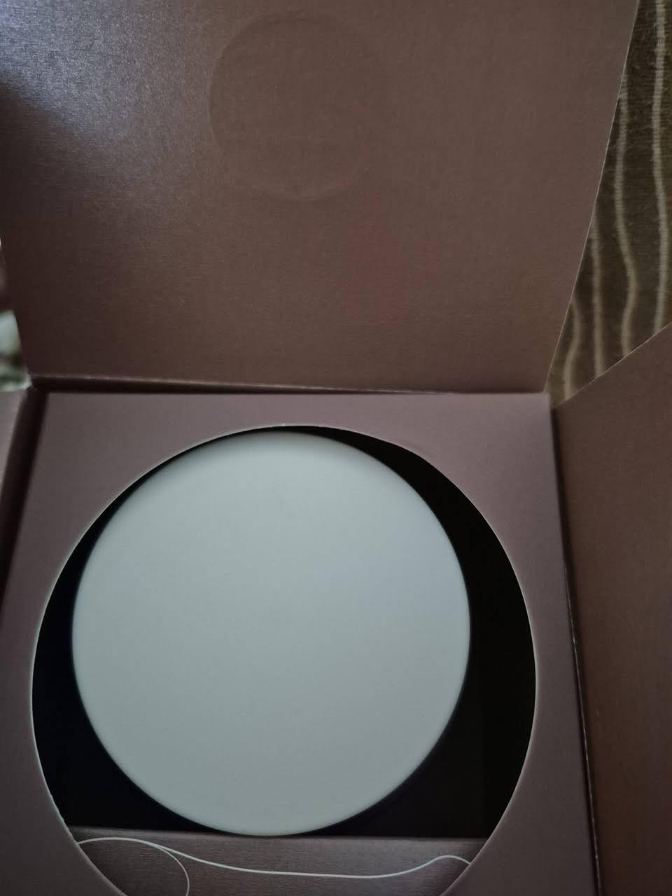 مرطب سانتيلا لجميع انواع البشره  السعر ب١٥ 
كريم مدغشقر سنتيلا بروبيو سيكا من سكين1004 بحجم 15 مل، تركيبة فريدة تدعم حاجز البشرة وتعيد لها التوازن. غني بخلاصة عشبة السينتلا الآسيوية وبروبيوتيك فعّال يساعد على تقوية الحاجز الواقي للبشرة، وتهدئة التهيج، مع ترطيب عميق يدوم طويلاً. مثالي للبشرة الحساسة والضعيفة.
الفوائد:
يقوي حاجز البشرة ويعزز مرونتها.
يمنح ترطيبًا عميقًا ومطولًا.
يهدئ البشرة الحساسة ويقلل من الاحمرار.
يحافظ على توازن البشرة الطبيعي.
قوام خفيف يمتص بسرعة دون لزوجة.
طريقة الاستخدام:
طبقي كمية مناسبة من الكريم على بشرة الوجه النظيفة صباحًا ومساءً، مع التدليك بلطف حتى الامتصاص الكامل.
اطلبيه الآن من كوزماتكس


**إذا كنت صاحب هذا الإعلان وتريد حذفه لأي سبب، رجاءا أرسل رسالة إلى الدعم الفني**