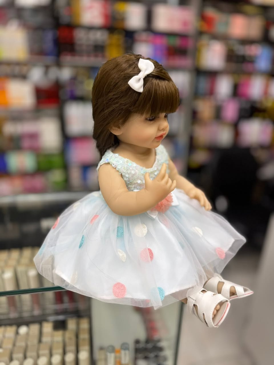 🌸 دمية سيليكون أصلية بتفاصيل واقعية تخطف الأنظار 🌸

✨ شعر طبيعي 100%
✨ تعمل بالبطارية
✨ جودة عالية ولمسة واقعية مميزة
🎀 هدية رائعة للأطفال ولمحبي الدمى الجميلة.

📍 متوفرة الآن في مكتبة الغزالة
📞 للاستفسار والطلب: ***********

✨ سارعوا بالحجز قبل نفاد الكمية.

#مكتبة_الغزالة #دمية_سيليكون #ألعاب_أطفال #هدايا #شعر_طبيعي #بغداد
