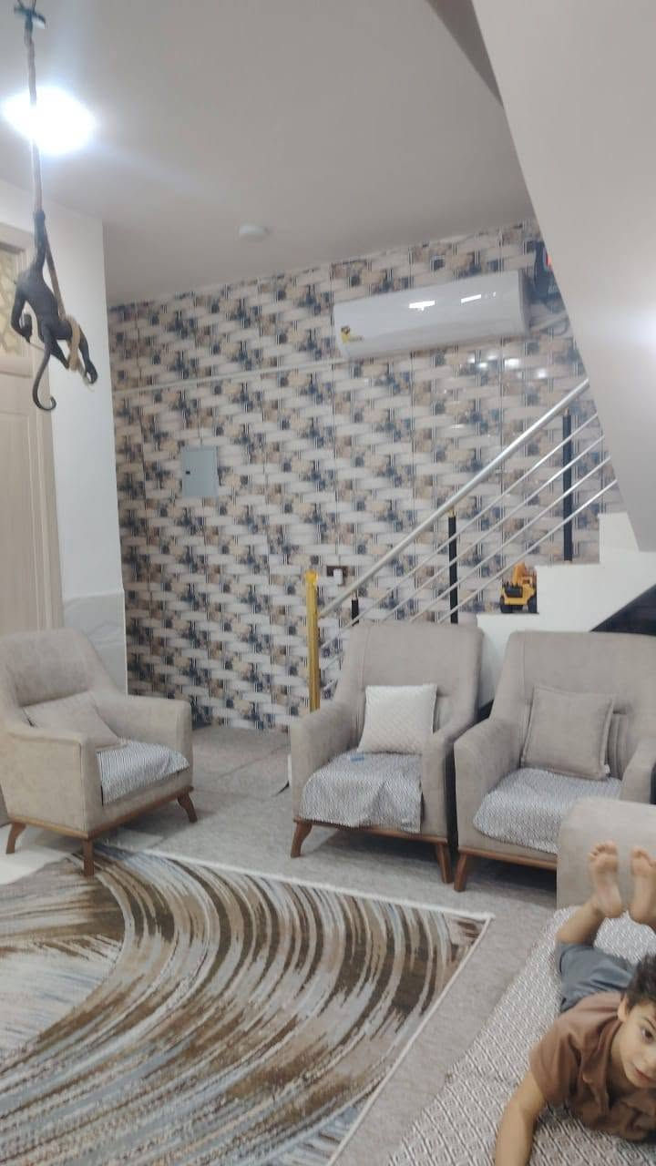 (🧿بيت للبيع طابو صرف🧿)
✅مساحه125 متر 
✅مكانه نجف مجمع بيتي مقابيل مجمع لميرات
———————————————————- 
البيت نضام تبريد مركزي تسيس  كامرات وتسيس منضمه غاز 

———————————————
طابق واحد

جميع لخدمات متوفرء 
✅ماي كهرباء مدارس 
يتكون صاله ستقبال مطبخ غرفه صحيات طابوك جمهوري صب كونكريت 
——————————————
سند بسم المالك 
السعر خاص 
باقي التفاصيل ***********
