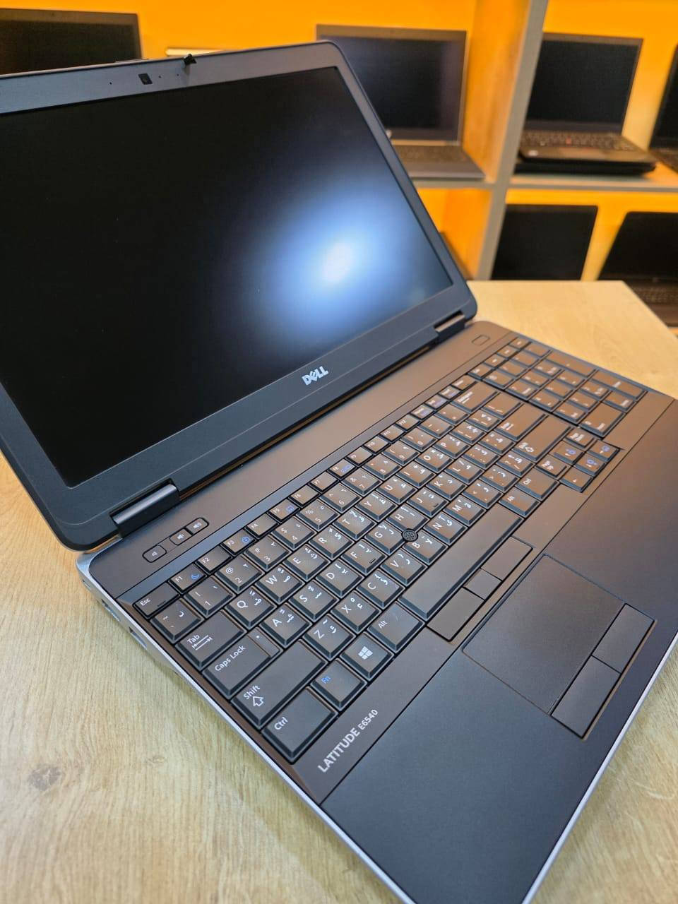 السلام عليكم لابتوب DELL للبيع للستفسار اكثر ***********
