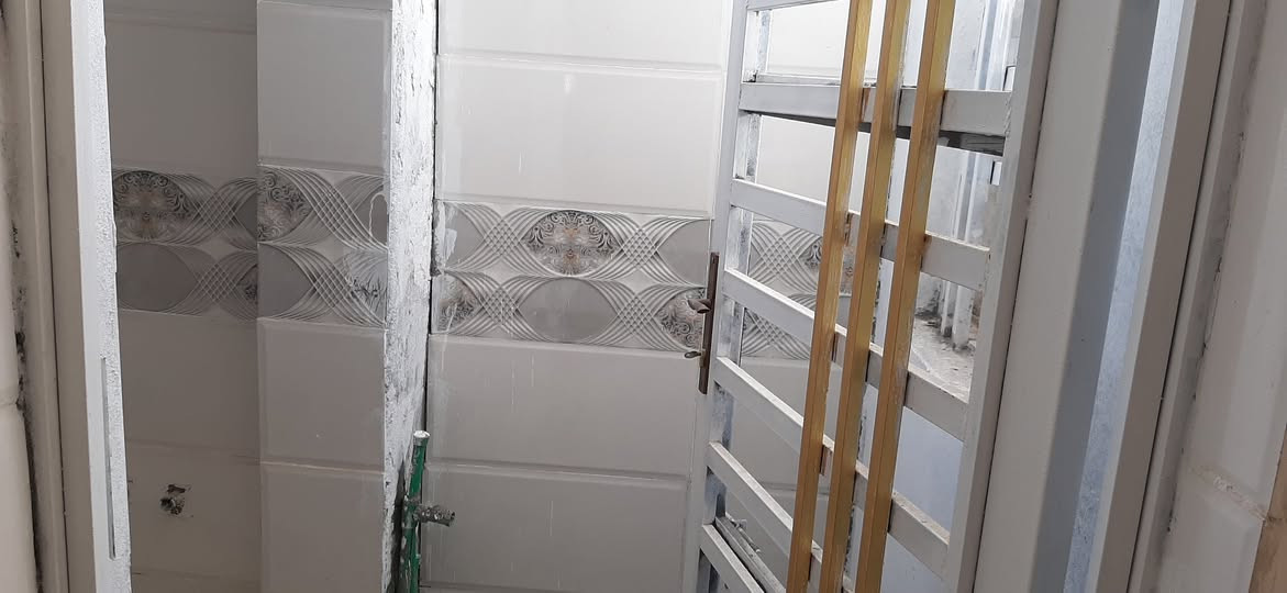 سلام عليكم بيت طابو زراعي سند 25اقرار محكمه مشمول بتطويب نجف حي ميسان شارع الشيوخ بناء طابوك نهروان صب كونكريت بناء درجه اوله شارع عشره اناره ماء تبليط كافة الخدمات بي مساحه
66 ونص بناء جديد مامسكون  السعر39
رقم الهاتف ***********
