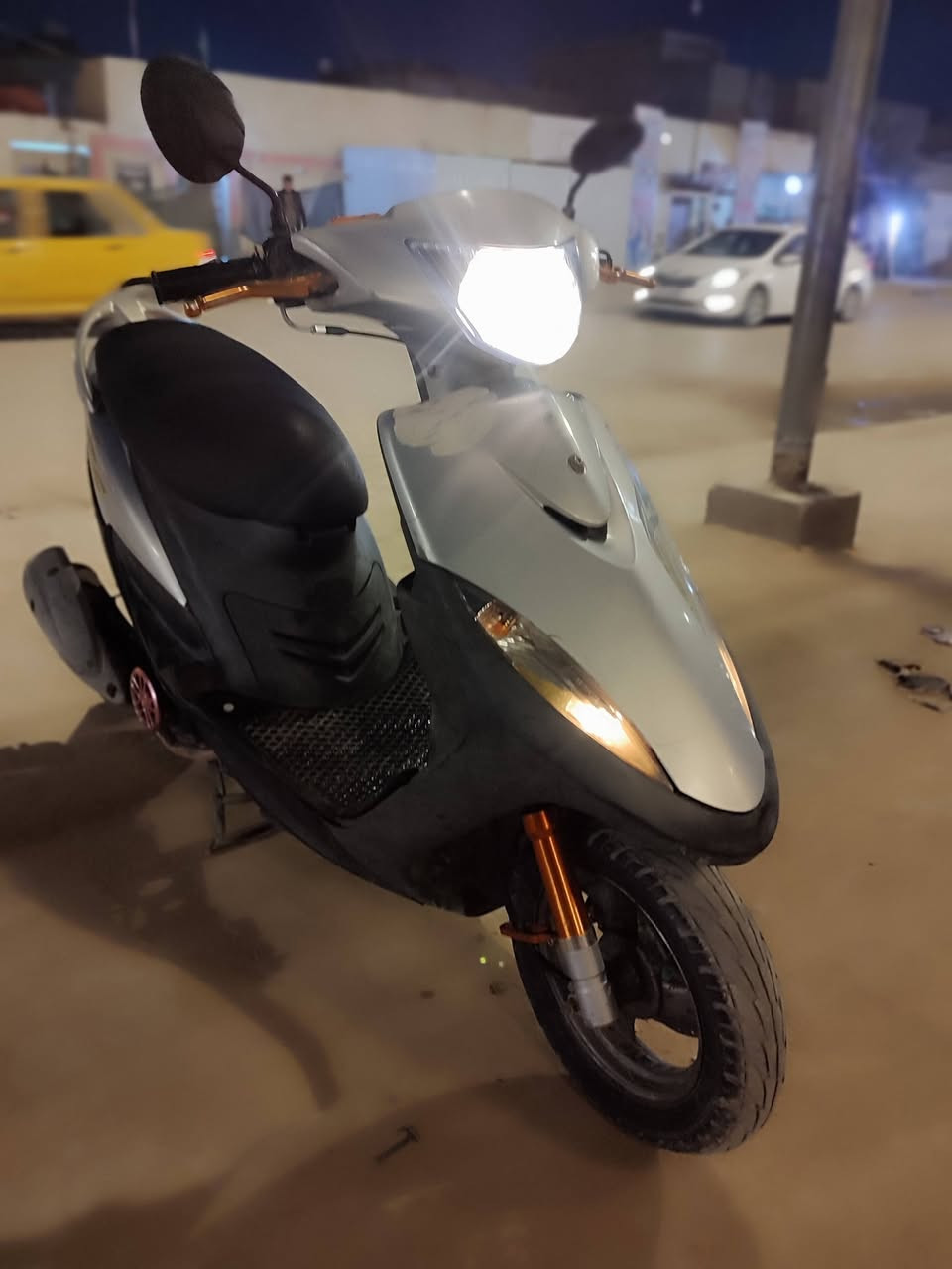 سلام عليكم دراجه للبيع تزويد بلادي الدراجه نضيفه كلش  على فحص  +السعر خاص هاذه الرقم ***********
