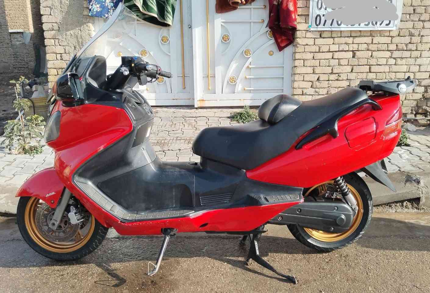 السلام عليكم سكاي ويف 650 فول مواصفات LX نضام ABS
مصبوغه جماليه كفر نضيف بي شخوط قليله الدراجه عليها ادامه كامله من بلكات نوزلات دشالي دسكات تايرات ماي زيتي دهن امزويل كله اصلي مكاني كوت
السعر مليونين من الاخير للستفسار ***********
