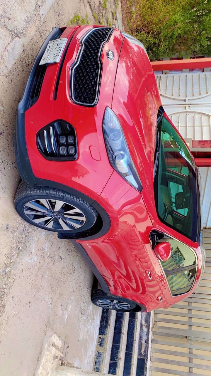 السلام عليكم سبورتج 18خليجي فول موصفات محرك 2400ماشيه 51الف حقيقي سياره استلام شركه بيه باب السايق صبغ سعره 182وبيه مجال حك الجيه مكانه بغداد حي العدل ***********
