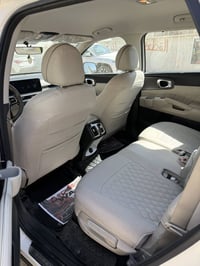 سورنتو 2024 ضمان الدولية * ٦سلندر * رقم بغداد *٧ راكب * ضمان ٥ سنوات *...