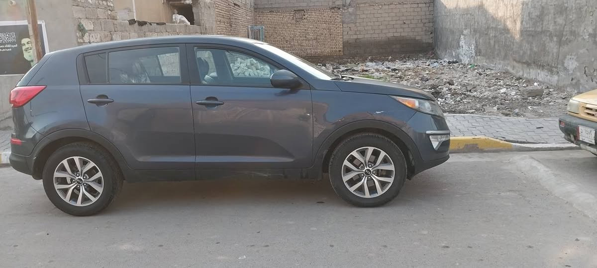 سبورتج 2014 امريكه تخم تير جديد
تبريد جديد صدر امامي خلفي جديد سياره ماشي 129 تفصيله بلسونر السعر 127 وبيه مجل سياره بسمي تحولي ثاني سياره بيه ماكنت جرارده مامتواجد بلفيس الشري يتصل واني بخدمته ***********
