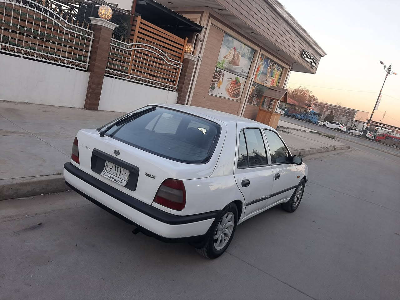 نيسان سني موديل 1992 محرك حجم 16 كير عادي محرك وكير بشرط ستيرن بور جامات عادي طخم امامي وخلفي نظيف وايرمنية شغالة ( كابون بانزين ) رقم نينوى الماني سنوية عظم مشروع وطني تحويل بشرط السعر 37
*********** اسيا
