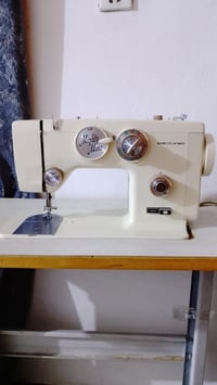 مكينه خياطه للبيع شرط الفحص خياطه وتطريزه 07727177464