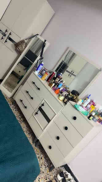 غرفه للبيع تركي vip ١٠ قطع نضيفه جدا جدا مستخدمه ١٠ ايام فقط اسباب البيع السفر توصل ***********
