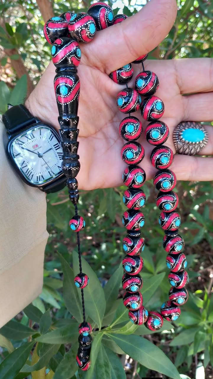 سلام عليكم
الى كل الاعضاء المحترمين يسر حجازي متوسط العمر تنزيل فظه او مرجان او فيروز شغل حرفيه ابداع طرزان الوزن نوادر  ١٣٠ غرام الحجم ١٦ على ١٦ مدعبل مسباح اجمل من الصوره نظافه فول نظام سستم تمليكه السعر عام اقل من السوك ٣٠٠ الف عراقي  للاستفسار موجود خاص اوالاتصال على الرقم ***********يوجد وتساب لعيون عشاق اليسر النوادر النوادر
