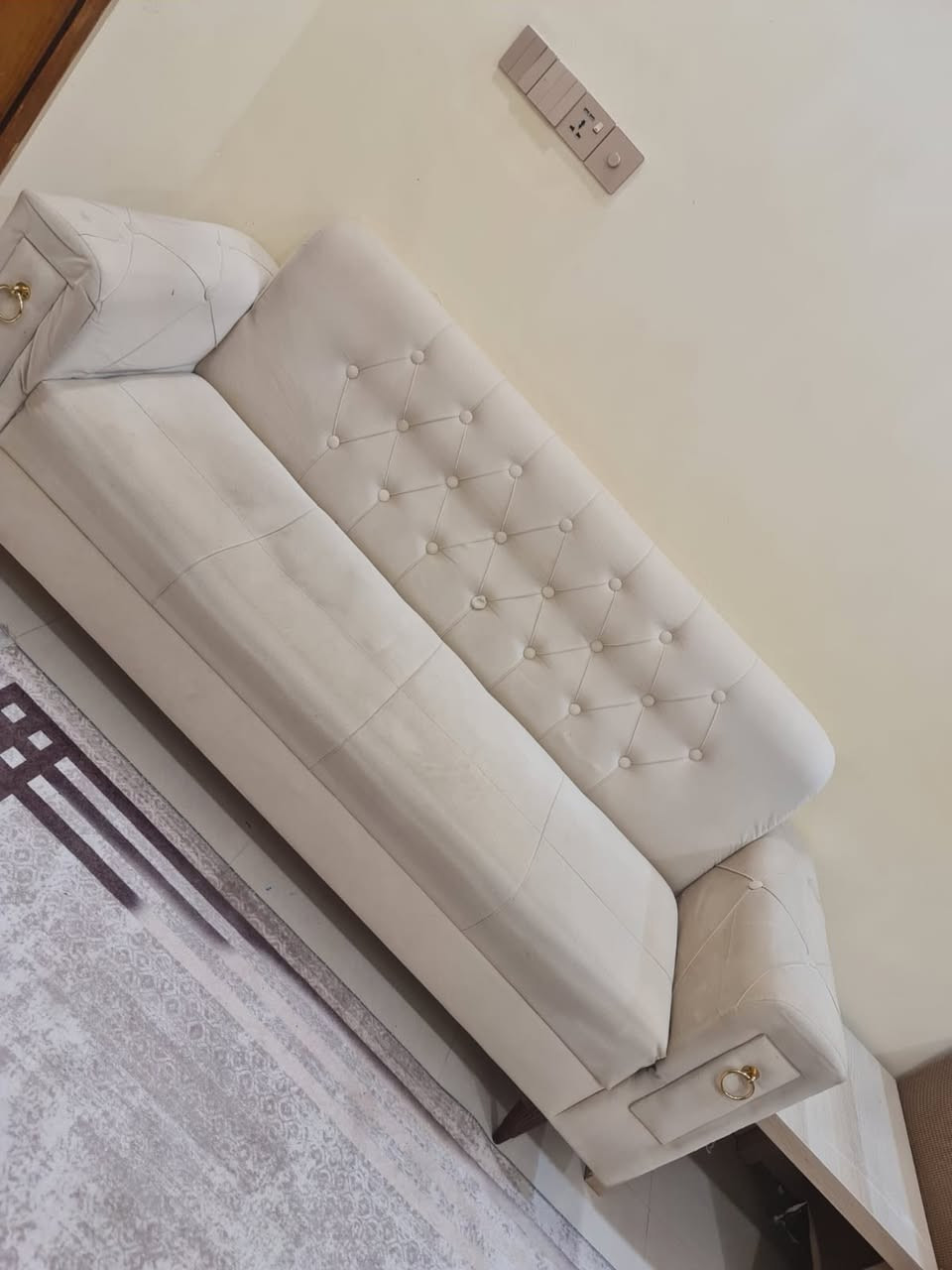 تخم كامل ٣ كرويتات و٢ كراسي 
تلبسيسة كاملة تغليفة جوزي
٤ طبلات جدد المكان ام الخيل


**إذا كنت صاحب هذا الإعلان وتريد حذفه لأي سبب، رجاءا أرسل رسالة إلى الدعم الفني**