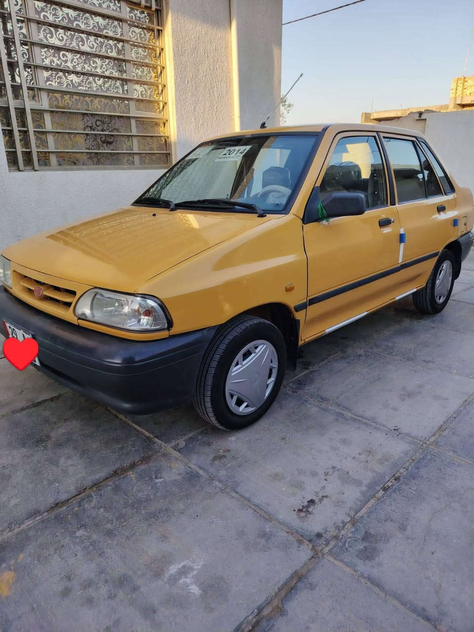 السلام عليكم سايبه ٢٠١٤ رقم واسط  السياره جاهزه مكفوله ماعده الجاملغ الأمي مصبوغ فقط والباقي كفاله برانكيت مكفوله مكينه تبريد حداديه كله جديد  السياره على وضع الشريكه مكاني واسط الكوت ***********
