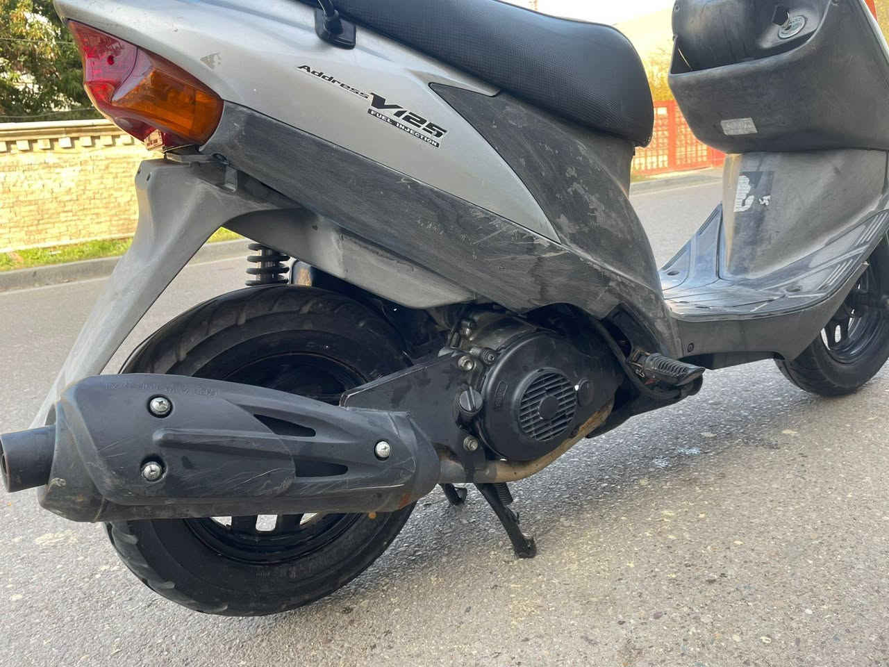 مكلف بالنشر
الدراجة ملحة بعدهة بلادية مامفتوحة كفالة كلشي شغال بيهة دراجة جديدة سلف هندر كهربائيات كيجات كلشي شغال،، بيهة فقط بريك خلفي ضعيف
رايدهة ب٤٥٠ ومجال بسيط ومكاني بغداد المنصور
***********
