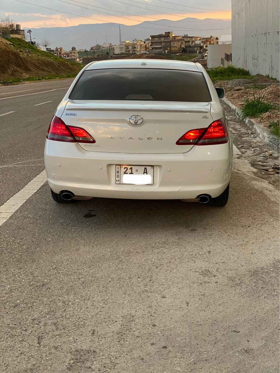 Avalon 2009 
مواسه فات امريكى
١٦٠ هه زار رؤشتوه 
بئ بؤياخ بئ سارد بى شوخت
به شه رتى گێڕو مەکینە نەکراوە
صەدەفە سەیارەکە
بێ مەسرەف یەک ماڵی دۆستە
گۆڕینەوەش ئەکەم شتێک بە دڵم بێت
سعری ١٤٥$
0770 181 7900 السليمانية, العراق
