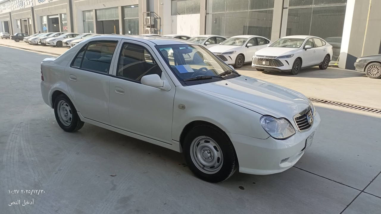 السلام عليكم سي كي نينوى موديل 2013 كصه جديده سنويا ساقطه عليها غرامة ينزل من حكها شرط التحويل السيارة صبغ حزام جمالية بدون ضرر السقف بدون صبغ بي تقليم فقط محرك كير شرط تبريد ما يشتغل السعر (48$) وبيها مجال للطيبين الاتصال على الرقم ***********
