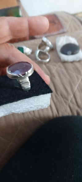 محابس قديمه صياغه ثقيله واحجار ثمينه اصليه ..العنوان ميسان/وهذا رقم الموبايل/واسعار مختلفه يوجد واتساب فقط الشراي يدخل خاص تحياتي للجميع/*********** للعلم مو بياع شراي .محابس مقتنيهن
