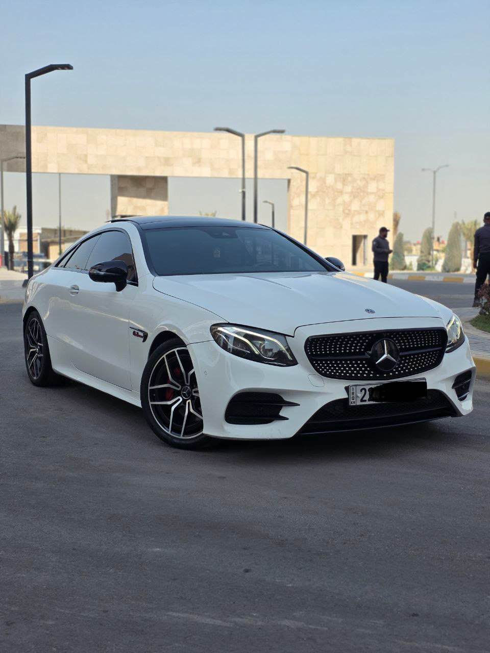 🚗 للبيع او مراوس : مرسيدس E300 كوبيه

🔹 النوع: Mercedes-Benz E-Class Coupe
🔹 الفئة: E300 Coupe
🔹 سنة الصنع: (2019)
🔹 اللون الخارجي: (ابيض )
🔹 اللون الداخلي: (اسود)
🔹 الممشى: (73 كم)
🔹 وارد: (الماني بصمتين مكفوله انتربول )
محرك 2.0 لتر تيربو
كير  أوتوماتيك 9 سرعات
دفع خلفي  
شاشة كبيرة + نظام ملاحة
مقاعد جلد كهربائية مع ذاكرة
فتحة سقف بانوراما
تشغيل بصمة (Keyless Start)
حساسات أمامية وخلفية + كاميرا
رادار (مثبت سرعة)
صبغ قطعتين 
إنارة LED
رقم اربيل ب اسمي هزه وسنويه جدد وكتاب تضليل 

للاستفسار *********** بغداد, العراق
