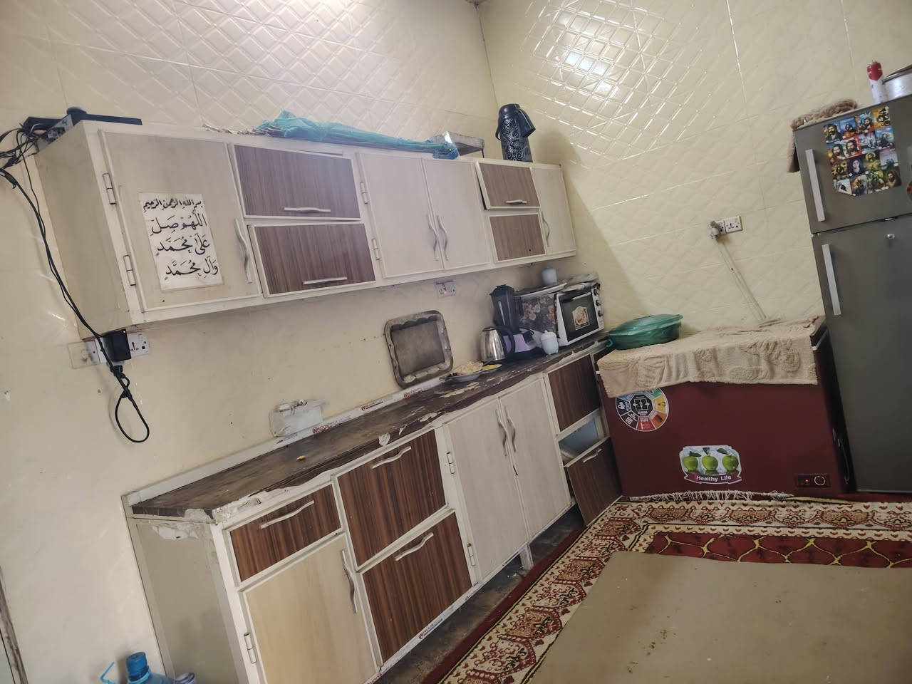 السلام عليكم بيت مساحه 200 متر طاب وزراعي سنه 25 احتراف  السعر 50 هو واثاثه الاستفسار اتصال على الرقم ***********. العنوان الشاميه العتيقه قرب جامع دكتور اسكندر
