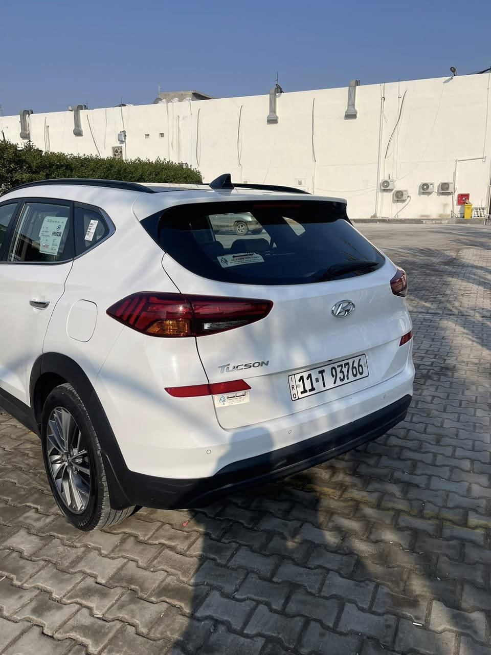 توسان 2019 خليجي رقم بغداد دولي هزه وسنويه جديده 
بصمه - ترحيب - كشنات كهربائي - حساس امامي وخلفي 
اريل نفكَيشين شاشه ابل كار بلي - شاحن لاسلكي - مثبت سرعه كروز - فول تحكم مقود - دبل ايرباك - لد نهاري - هند بريك بالقدم ( محرك وكير وحداديه وتبريد على وضع الشركه ) السياره مقفوله ماعدى شخط بالجاملغ الخلفي مصلح بالكرت ماشيه 88 الف
العنوان : بغداد العامريه 
السعر على الخاص ***********
***********
